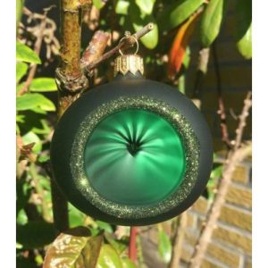 Retro julekugle med reflektor i glas Ø7 cm - Mørkegrøn