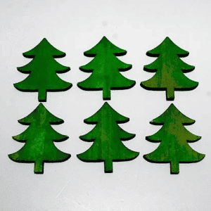 2. sortering - Juletræ udskåret i træ, grøn - 7 x 6 cm, 6 stk