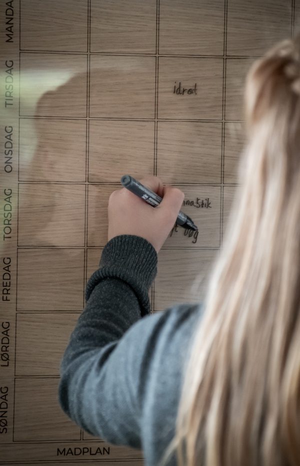 Personlig familiekalender Valnød - BOLIGEN > FAMILIE KALENDER - Living Nature